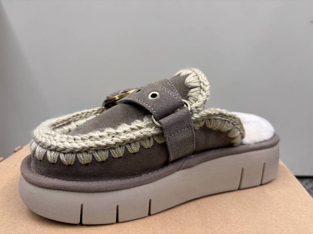 NEW MOU women's bounce clogs in elephant grey